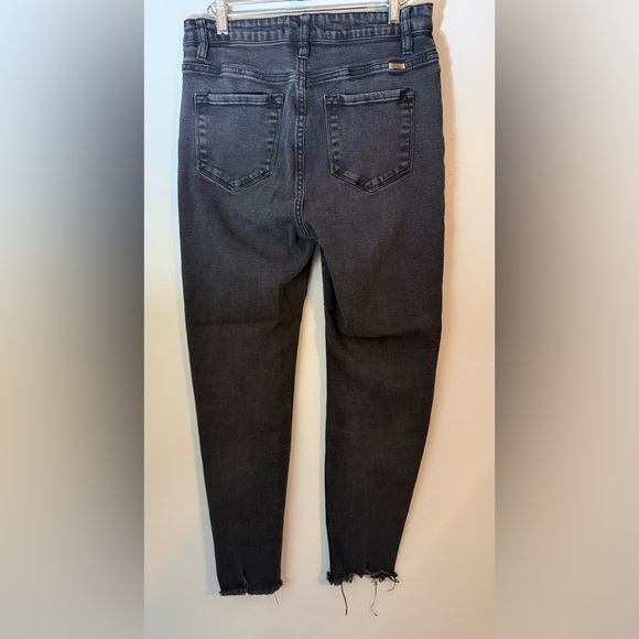 KanCan East Hartford High Rise Button Fly Black Skinny Jeans Size 11/29 - Picture 3 of 9